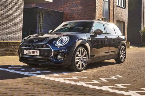 edmunds mini clubman reviews.